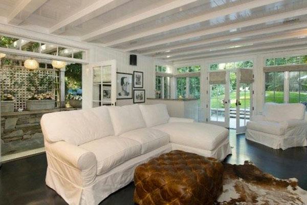 Jennifer lawrence jessica simpson house