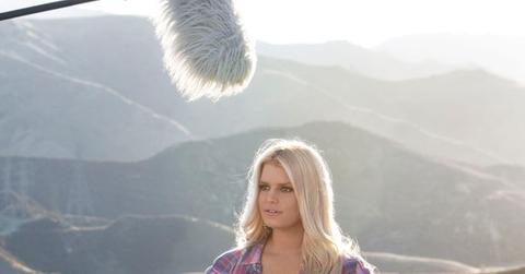 Jessica Simpson shows slimmed down figure in new Weight Watchers campaign
