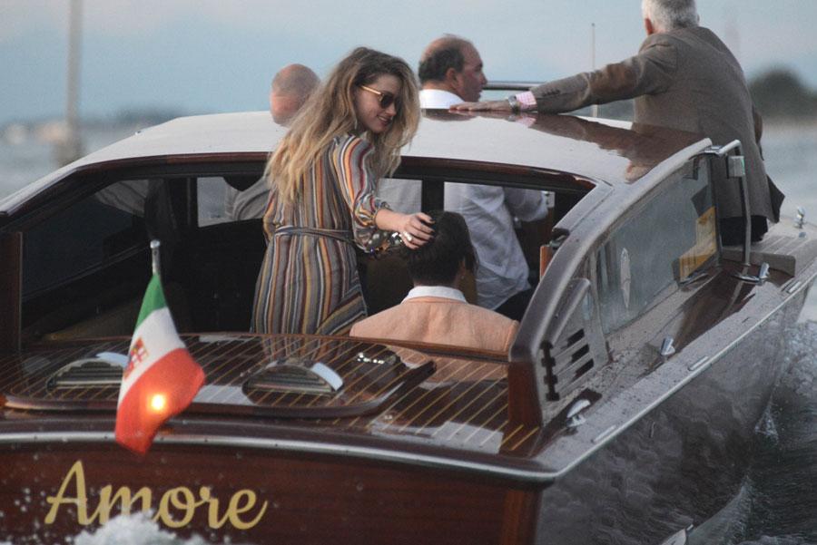 Johnny depp amber heard venice canal italy