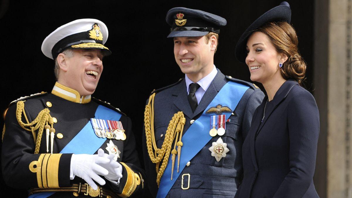 image of royal family