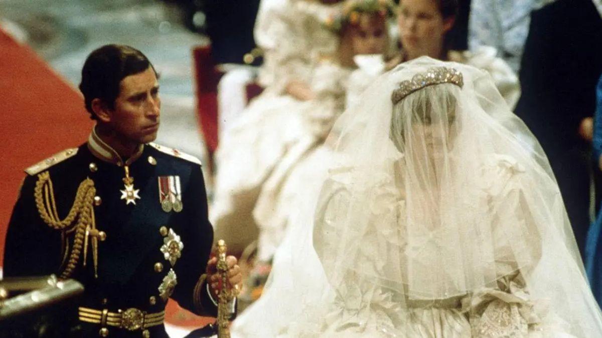 image of Diana and Charles