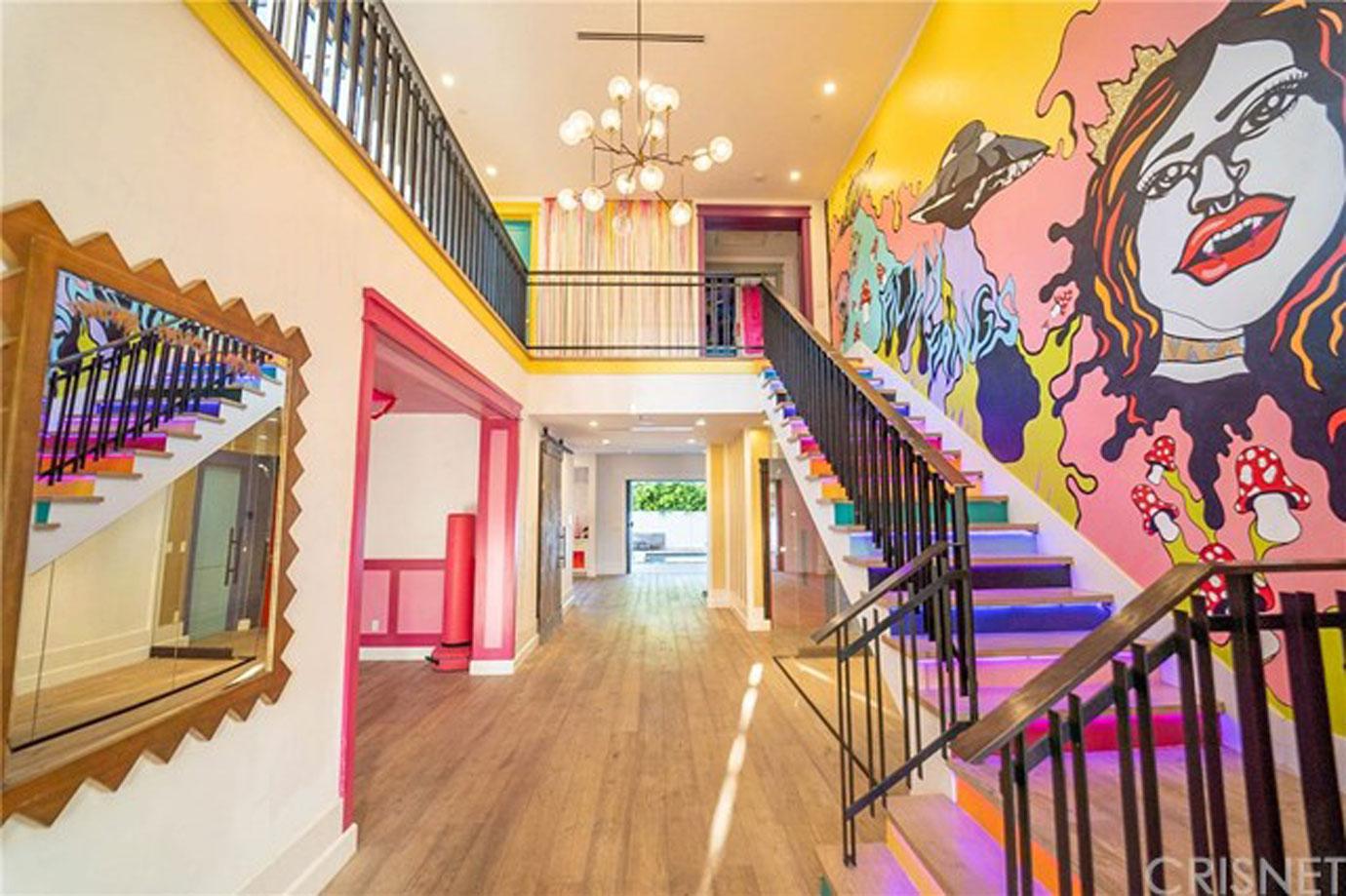 Bella Thorne Sells Pink Sherman Oaks California Home, Must See Photos