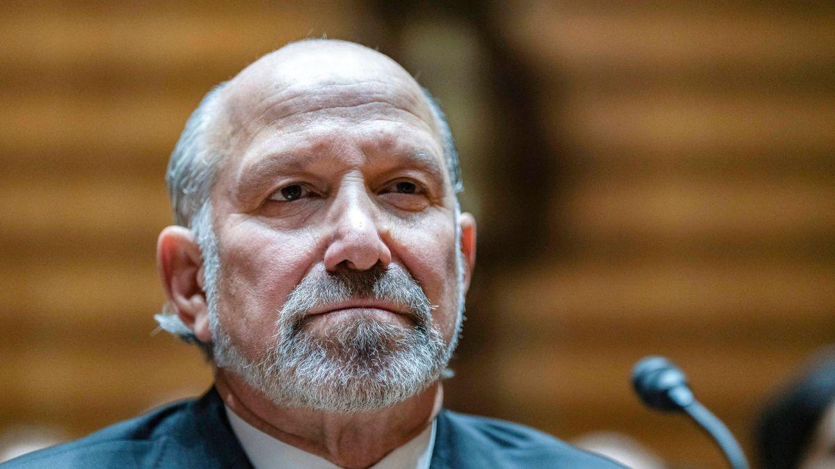 Photo of Howard Lutnick claimed he 'did not have any relationship with' Jeffrey Epstein.