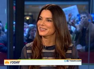 Sandra bullock dec15nea.jpg