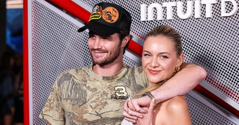 kelsea ballerini says boyfriend chase stokes ran lines with her prep role doctor odyssey we always show up each other pp