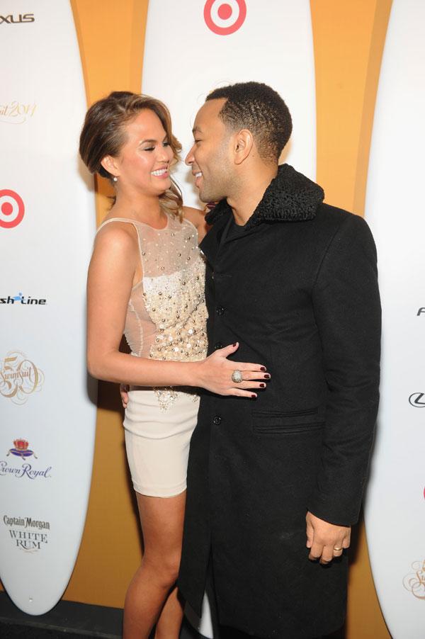 Chrissy tiegen john legend pregnant 04