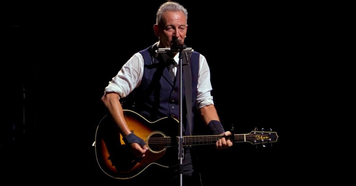 bruce springsteen treasonous donald trump during political rant tour
