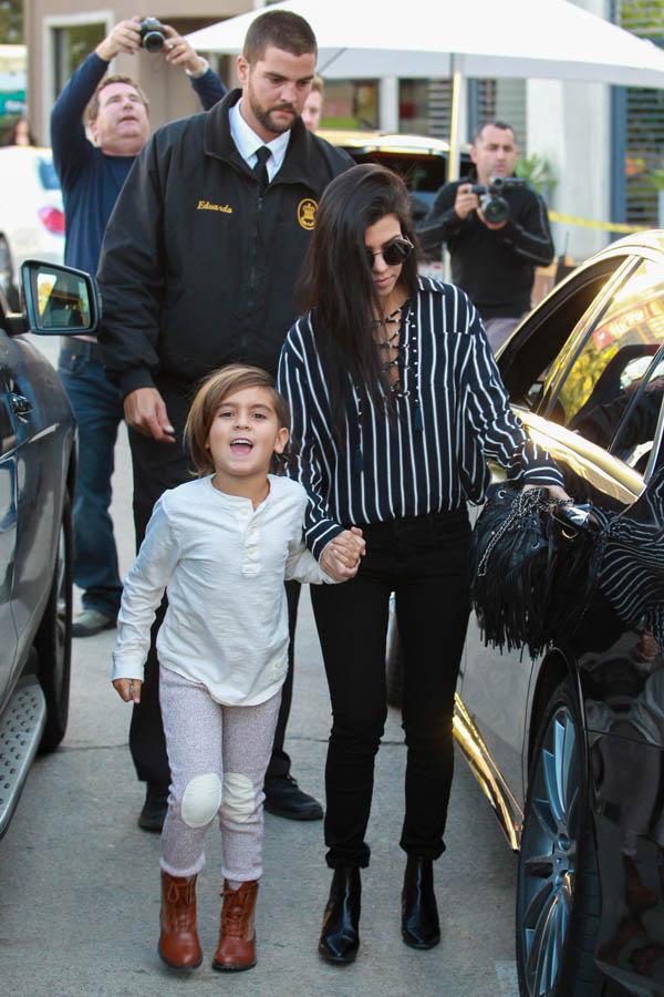 Kourtney Kardashian and Scott Disick get together for shopping with Mason