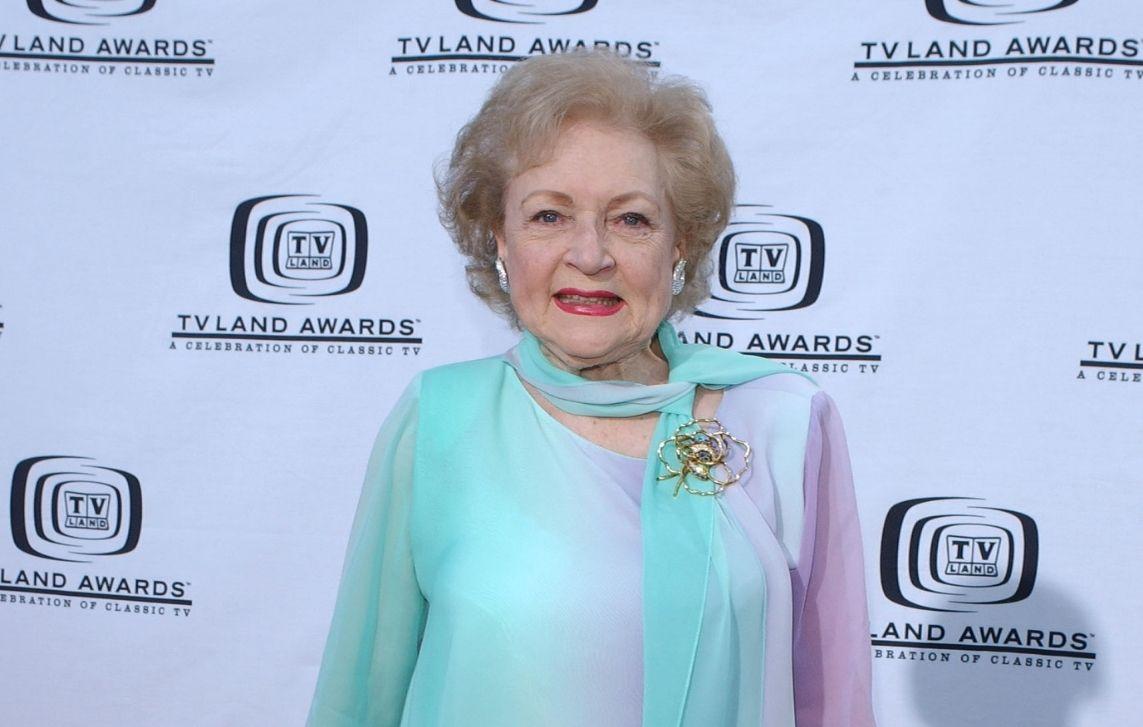 betty white agent tell how beloved she was by fans