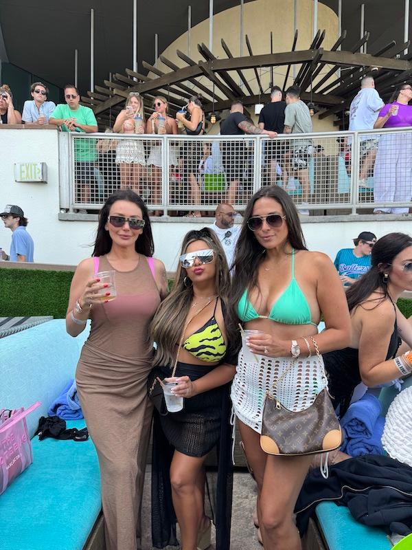 jwoww snooki sammi sweetheart at ocean casino resort hq beachclub