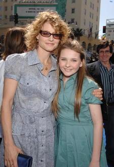 Jodie Foster: Abigail Breslin's Born to Be an Actress