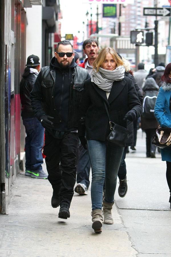 Cameron diaz benji madden baby 08