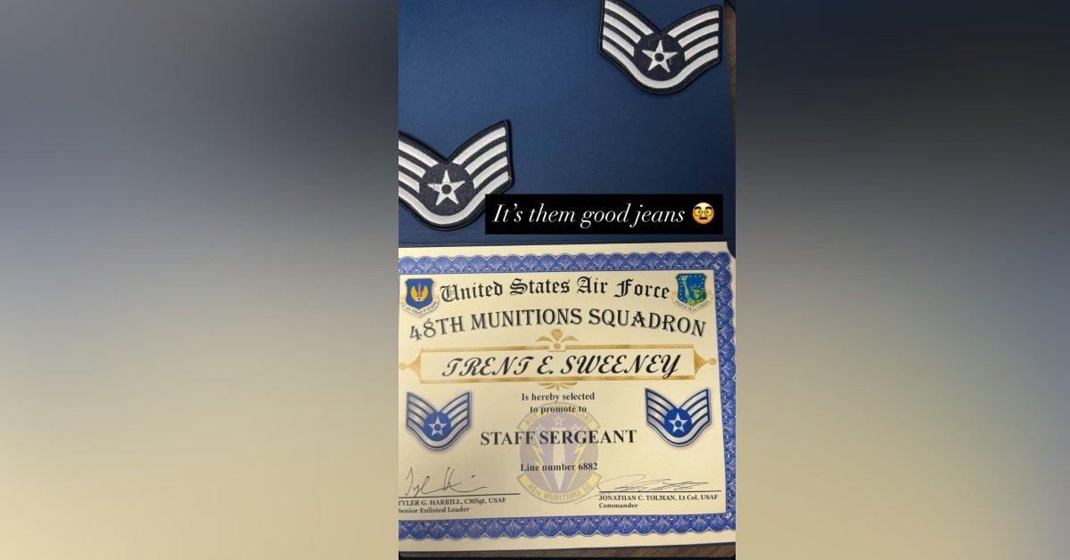 Photo of Sydney Sweeney's brother joked he has 'good jeans' after the actress' American Eagle ad drama.