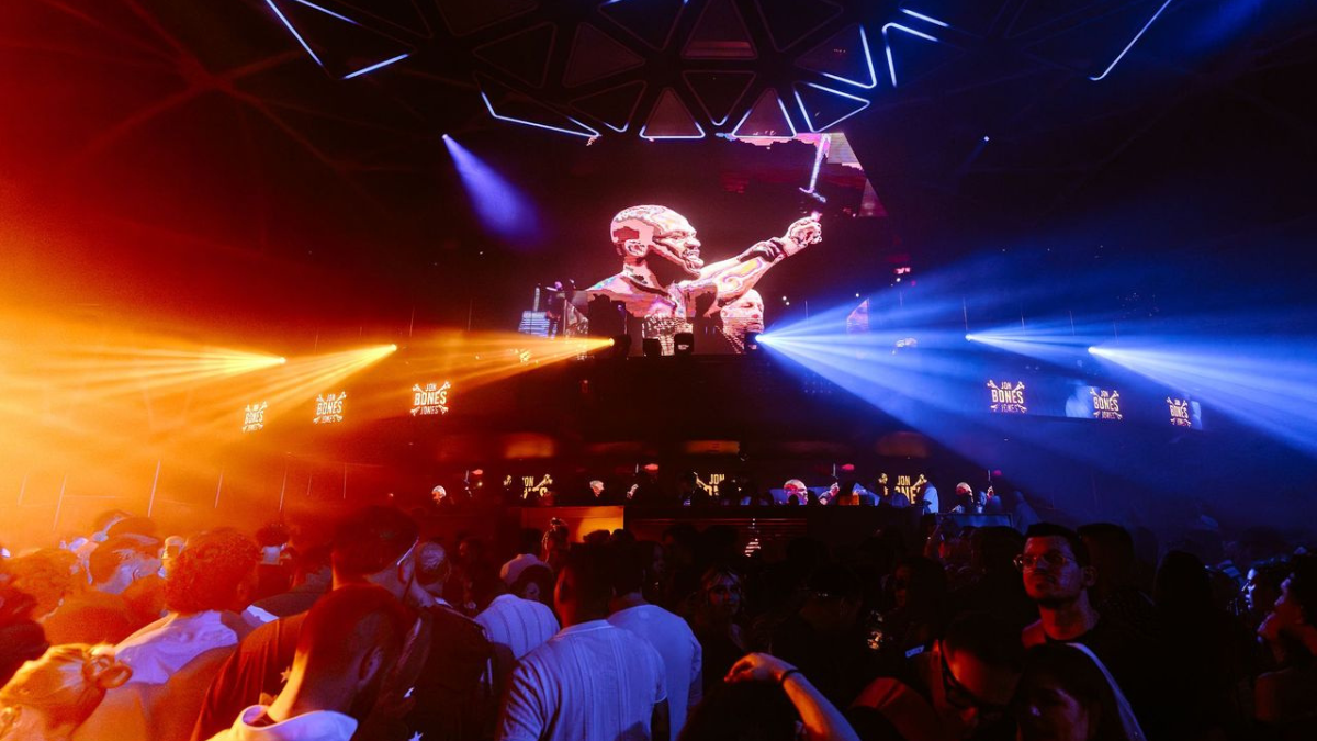 ufc stars nba champs and a mormon wives star las vegas nightlife goes into overdrive