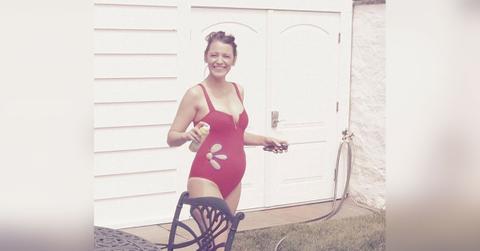 pregnant blake lively jokes fitness routine ryan reynolds baby no pp
