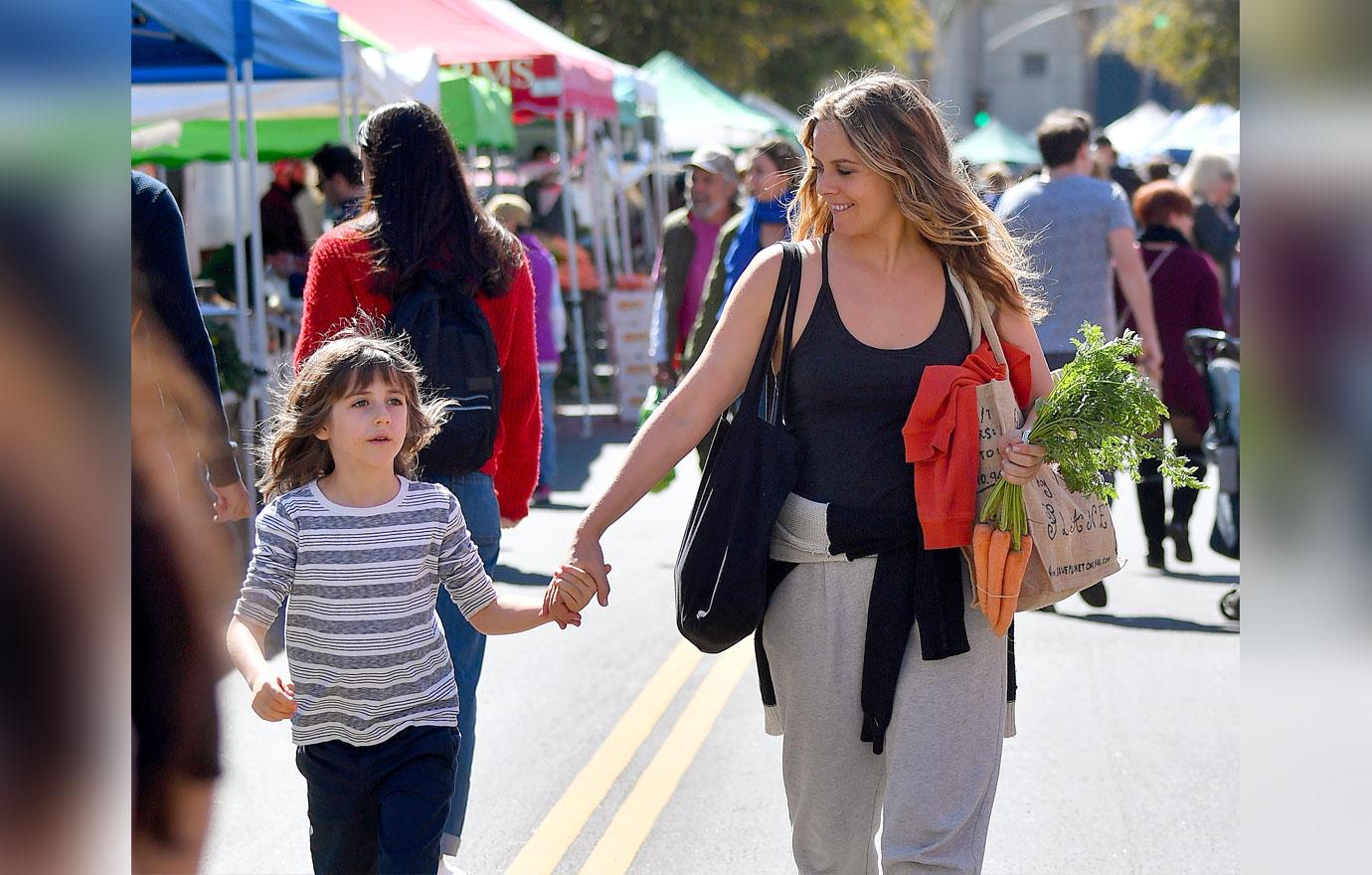 Alicia Silverstone Says Son Tried To Kiss Her After Watching ‘Clueless’