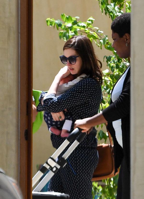 anne hathaway post baby body son jonathan first photos