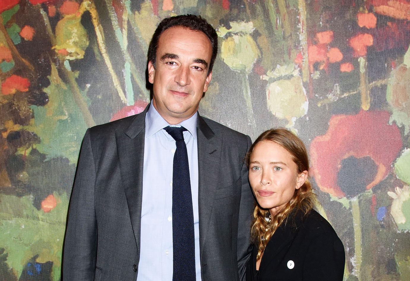 mary kate olsen doesnt know if she could have survived olivier sarkozy divorce without sisters ashley olsen elizabeth olsen ok