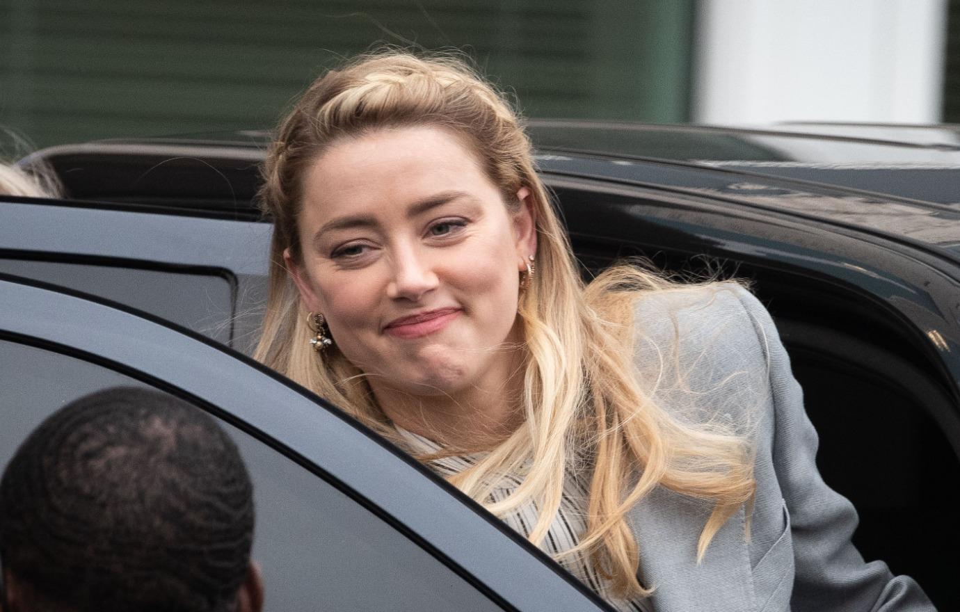 gofundme deletes amber heard million dollar fundraiser