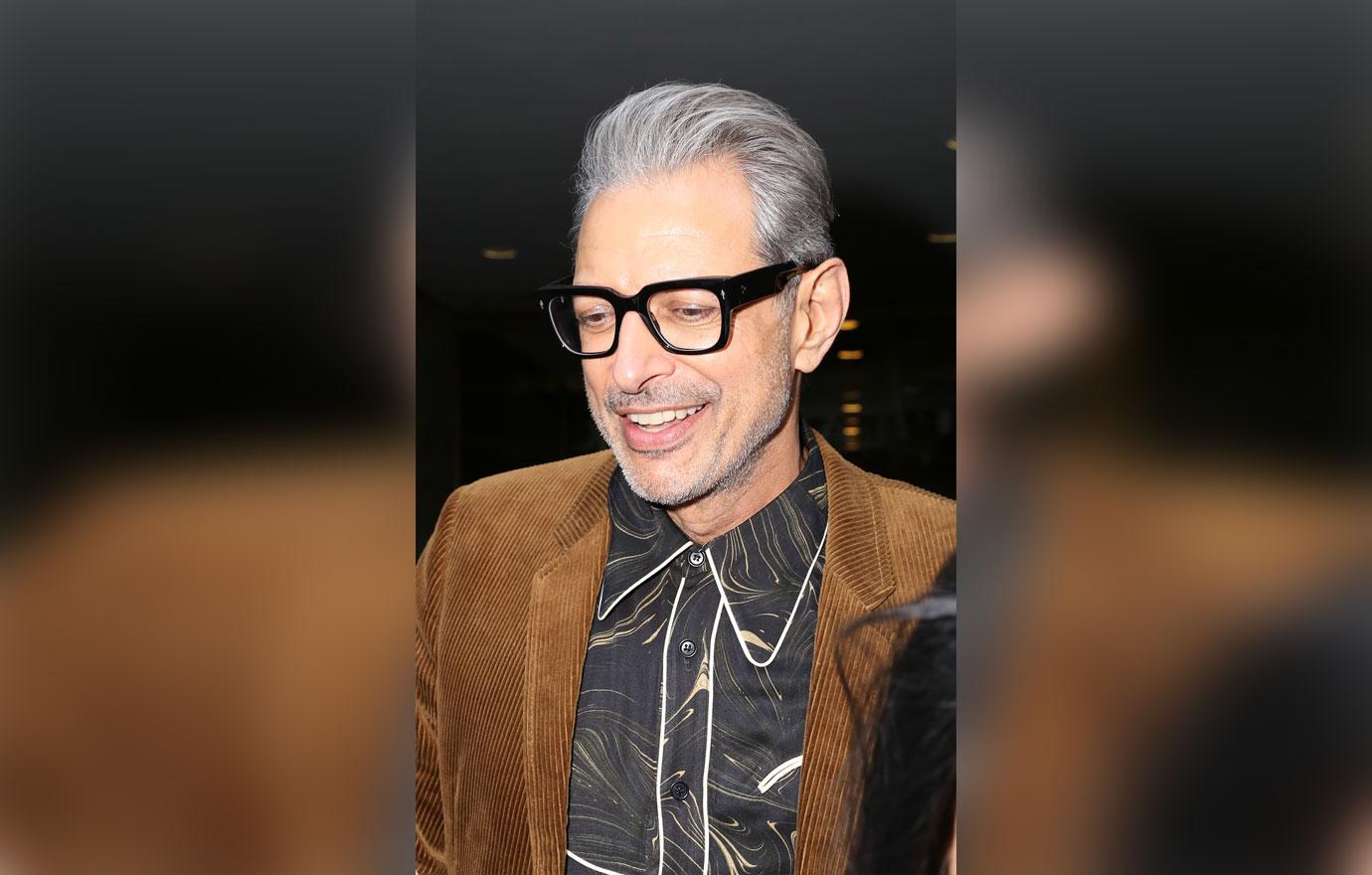 Jeff goldblum mobbed by fans today show 6