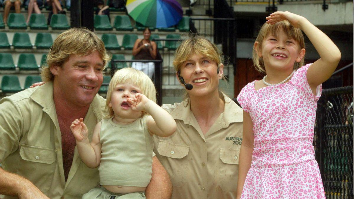 image of Steve Irwin's wife and children continue his conservation work through the Australia Zoo.