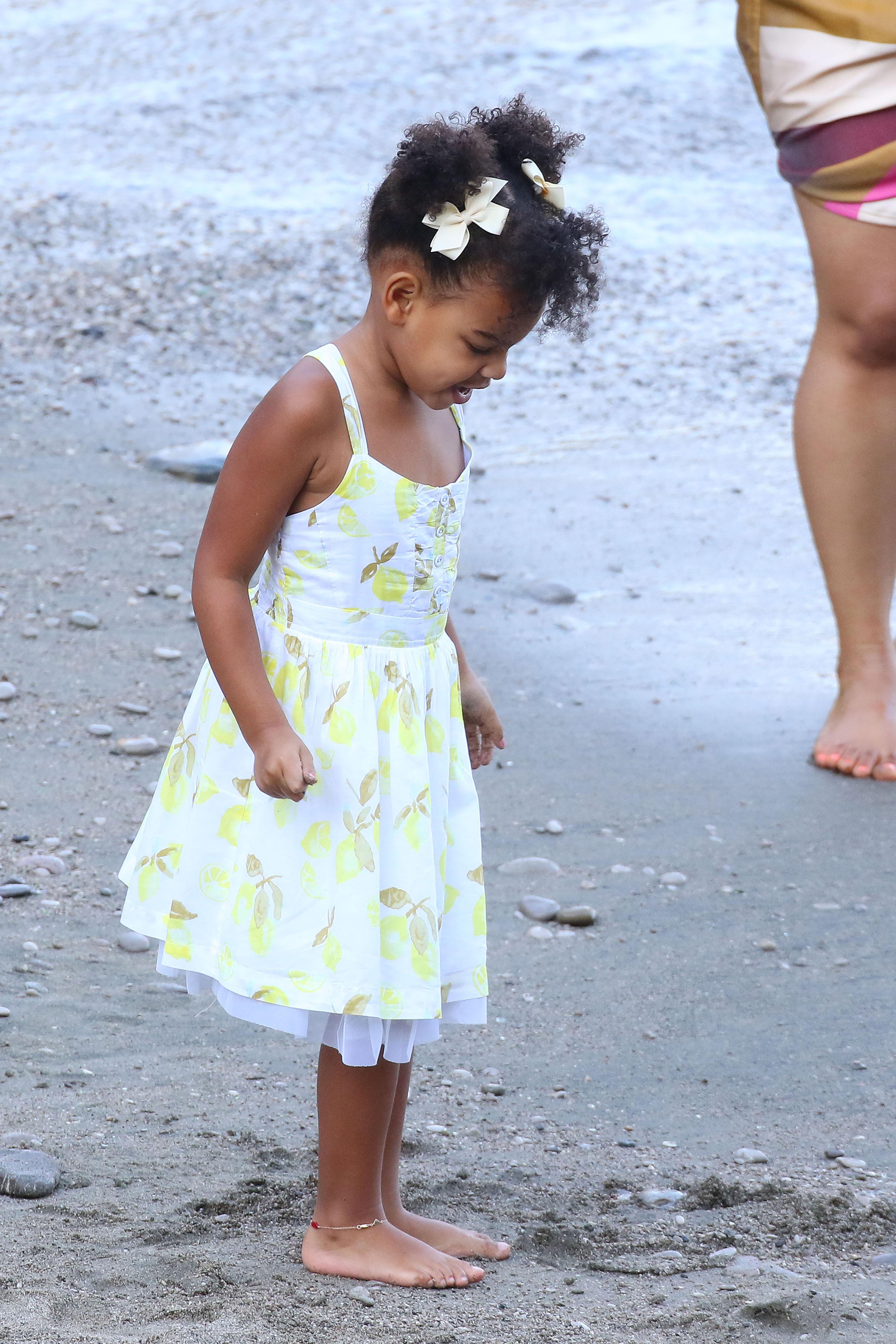 Blue Ivy Birthday Cutest Moments 05