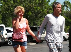 2010__08__Britney_Jason_Aug23_10 300×220.jpg