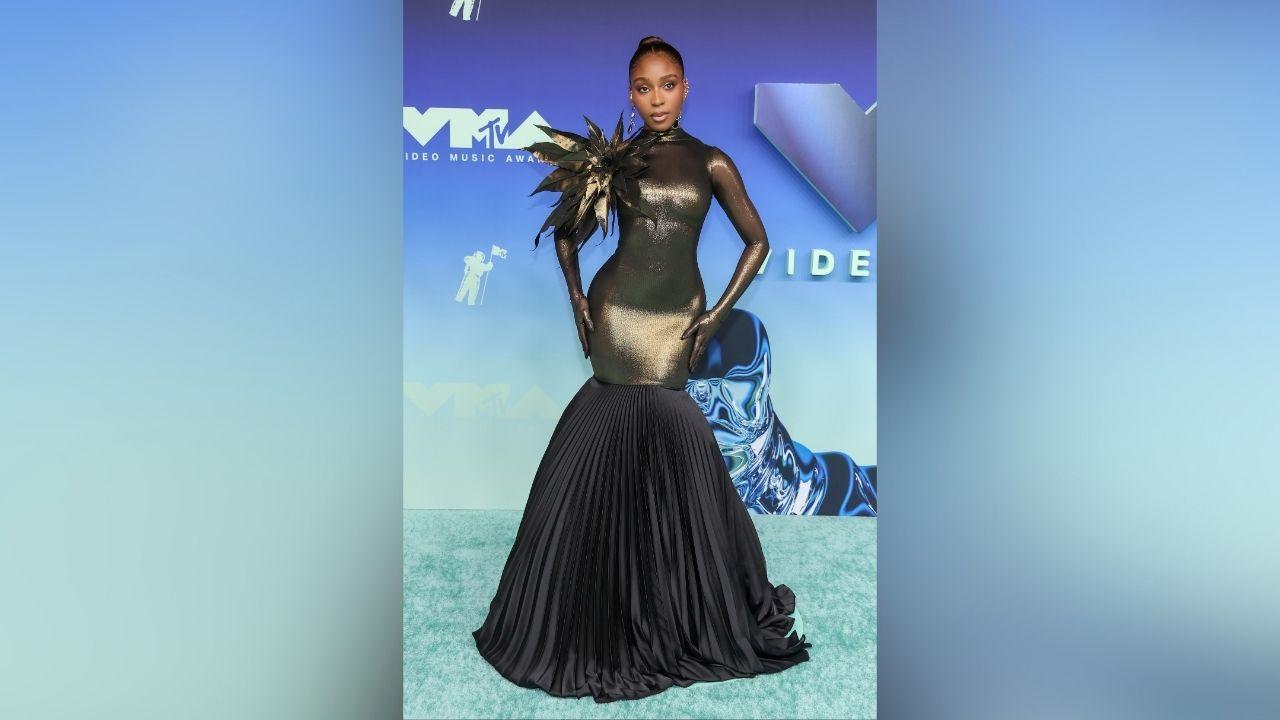 mtv vmas  best dressed celebrities photos