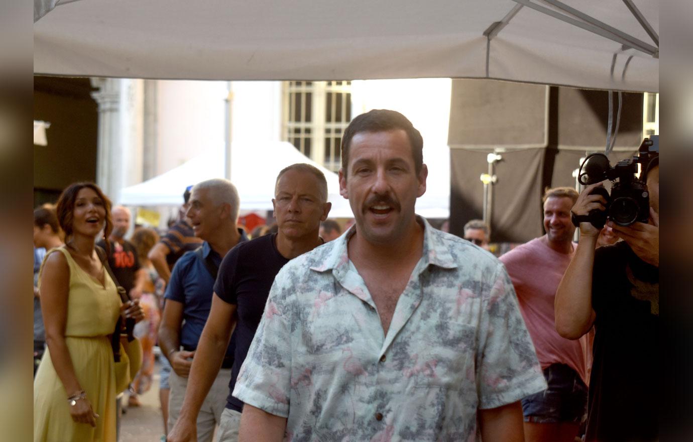 Jennifer aniston adam sandler reunite murder mystery 5