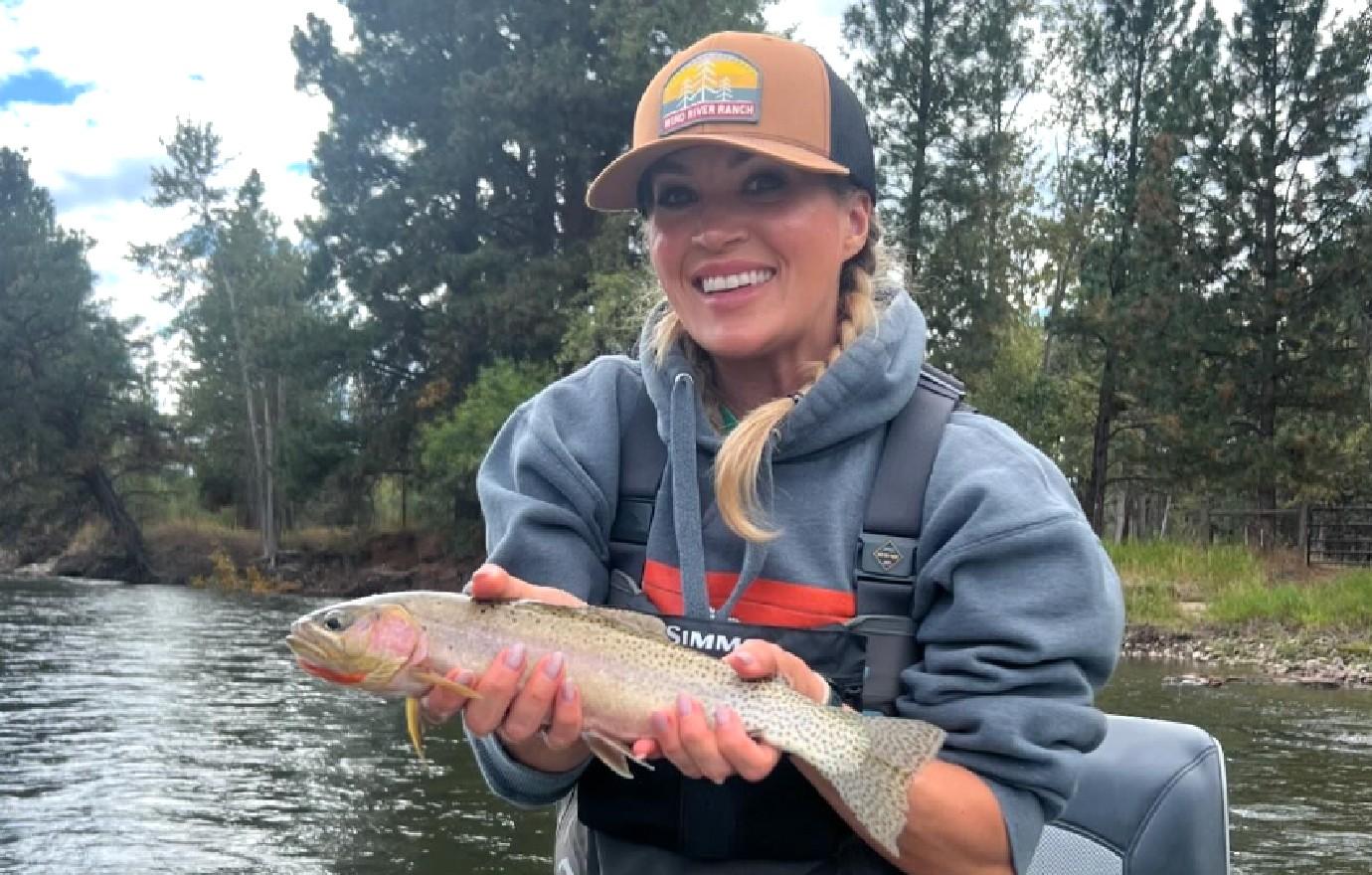 carrie underwood fishing husband mike fisher american idol judge photo