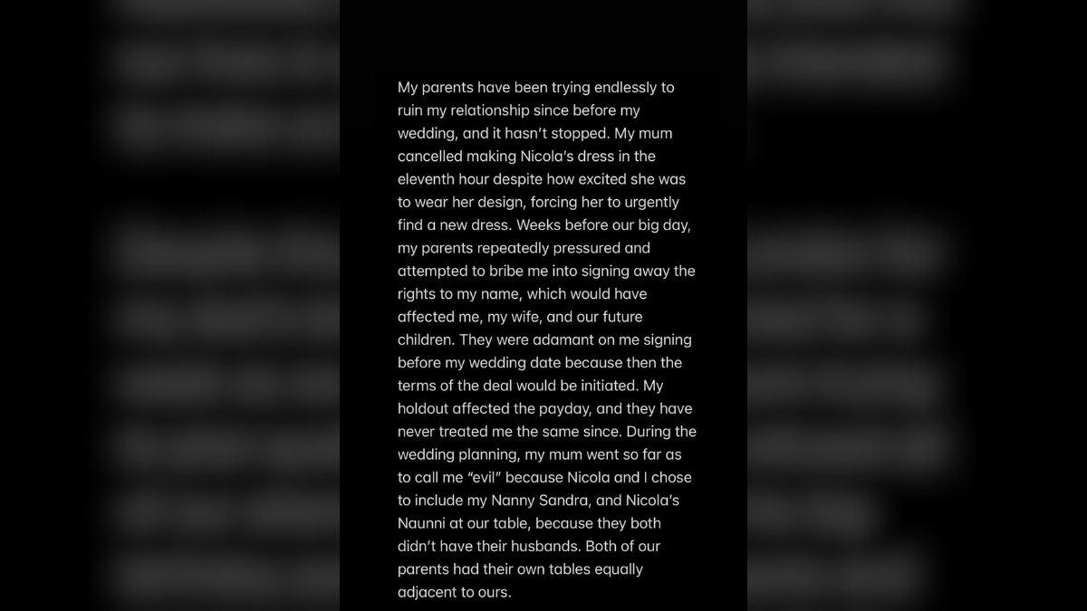 Photo of Brooklyn Beckham confirmed a wedding dress dispute happened between Victoria Beckham and Nicola Peltz. 