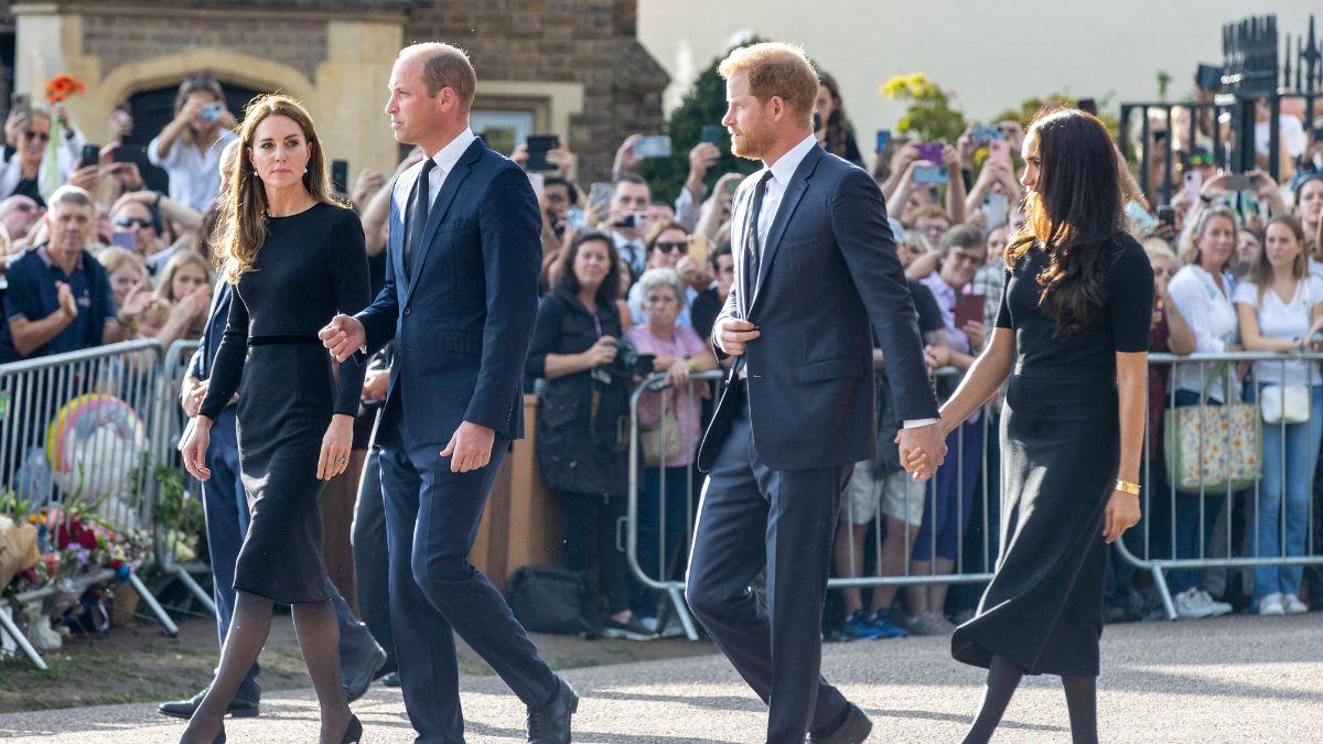 image of royal family 