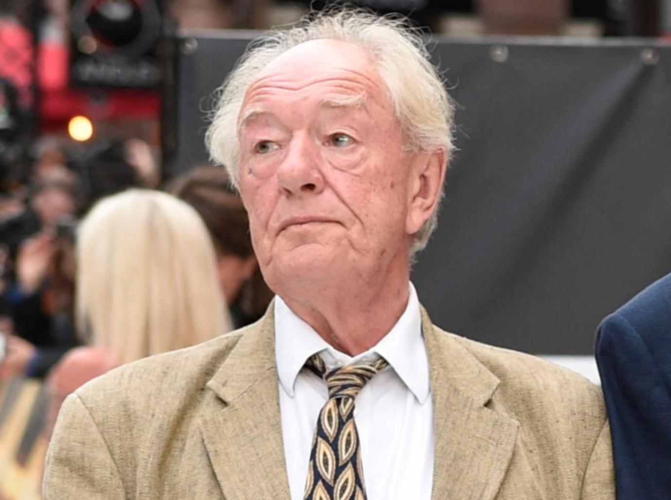 michael gambon dead dumbledore pneumonia