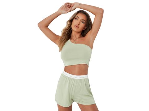 curated resort wear must have vacation shop