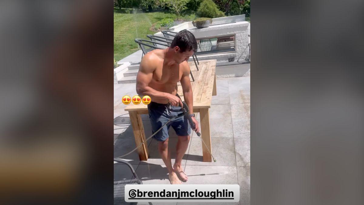 Photo of Miranda Lambert gushed over her husband, Brendan McLoughlin, as he cleaned their backyard with a pressure washer. 