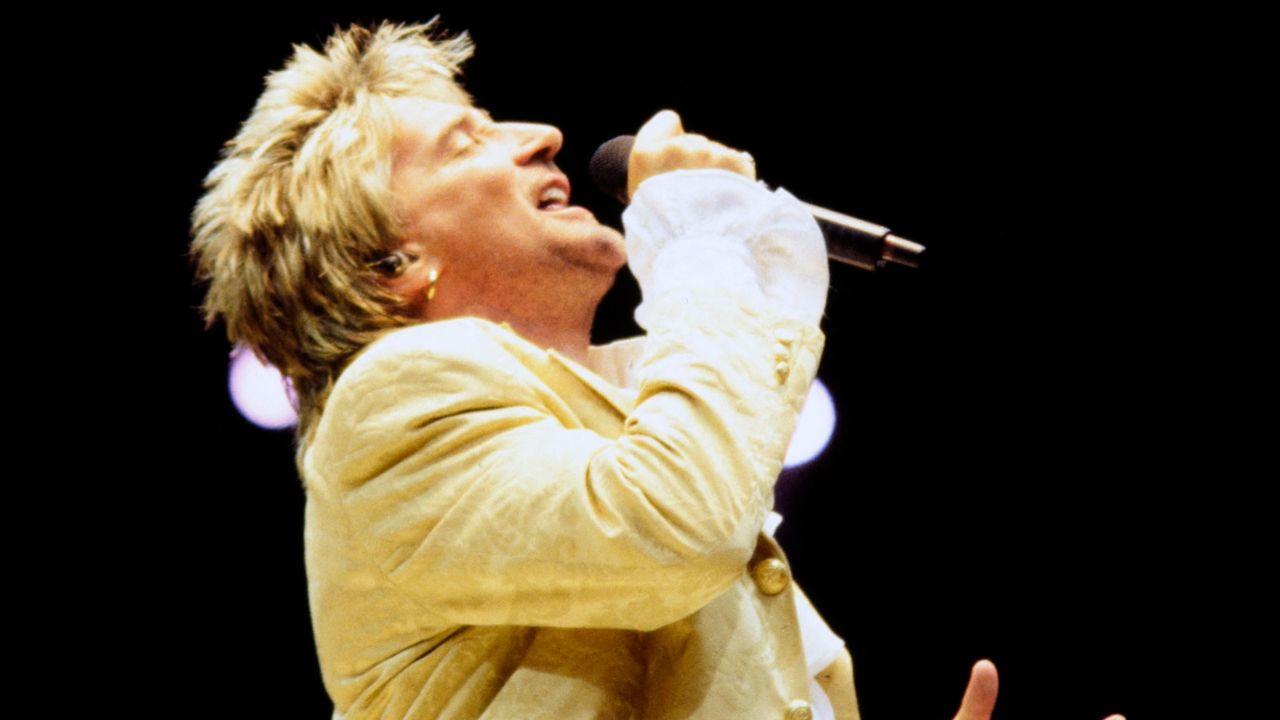 Image of Rod Stewart said he is 'devastated' and 'sincerely apologise for any inconvenience to my fans.'