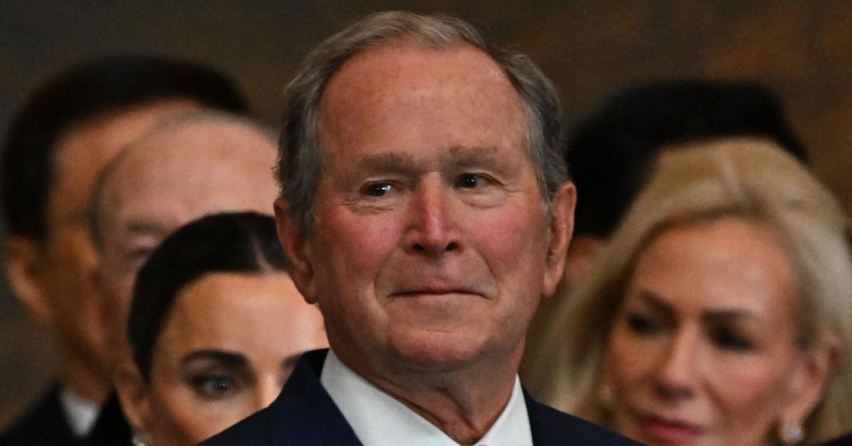 george w bush melania trump snub invitation ceremony mother barbara