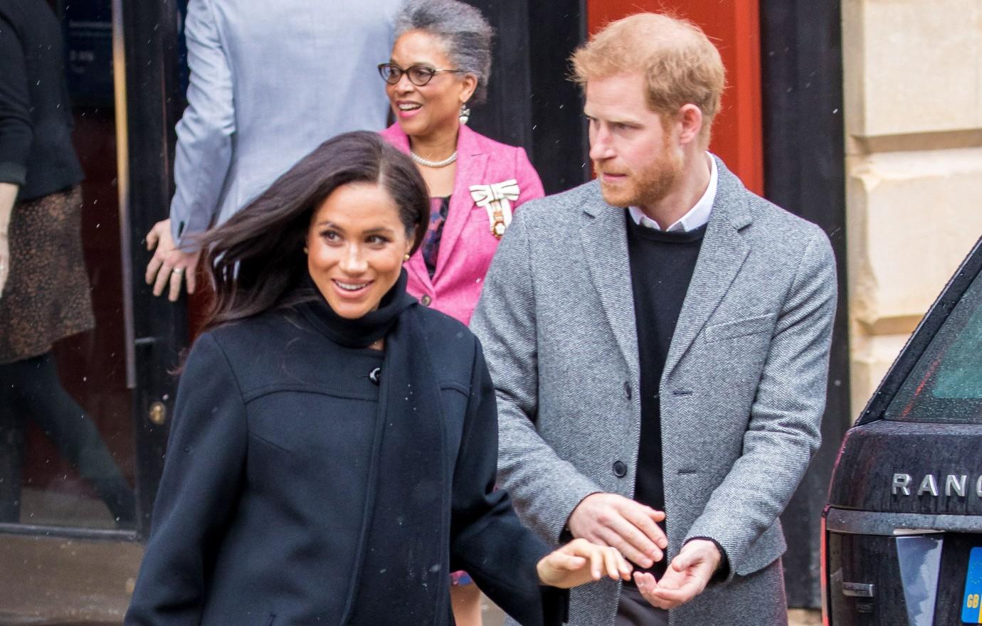 meghan markle prince harry queen visit