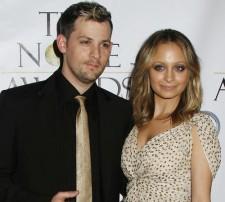 2009__10__full_the_nobel_awards_24_wenn2620219 225×202.jpg