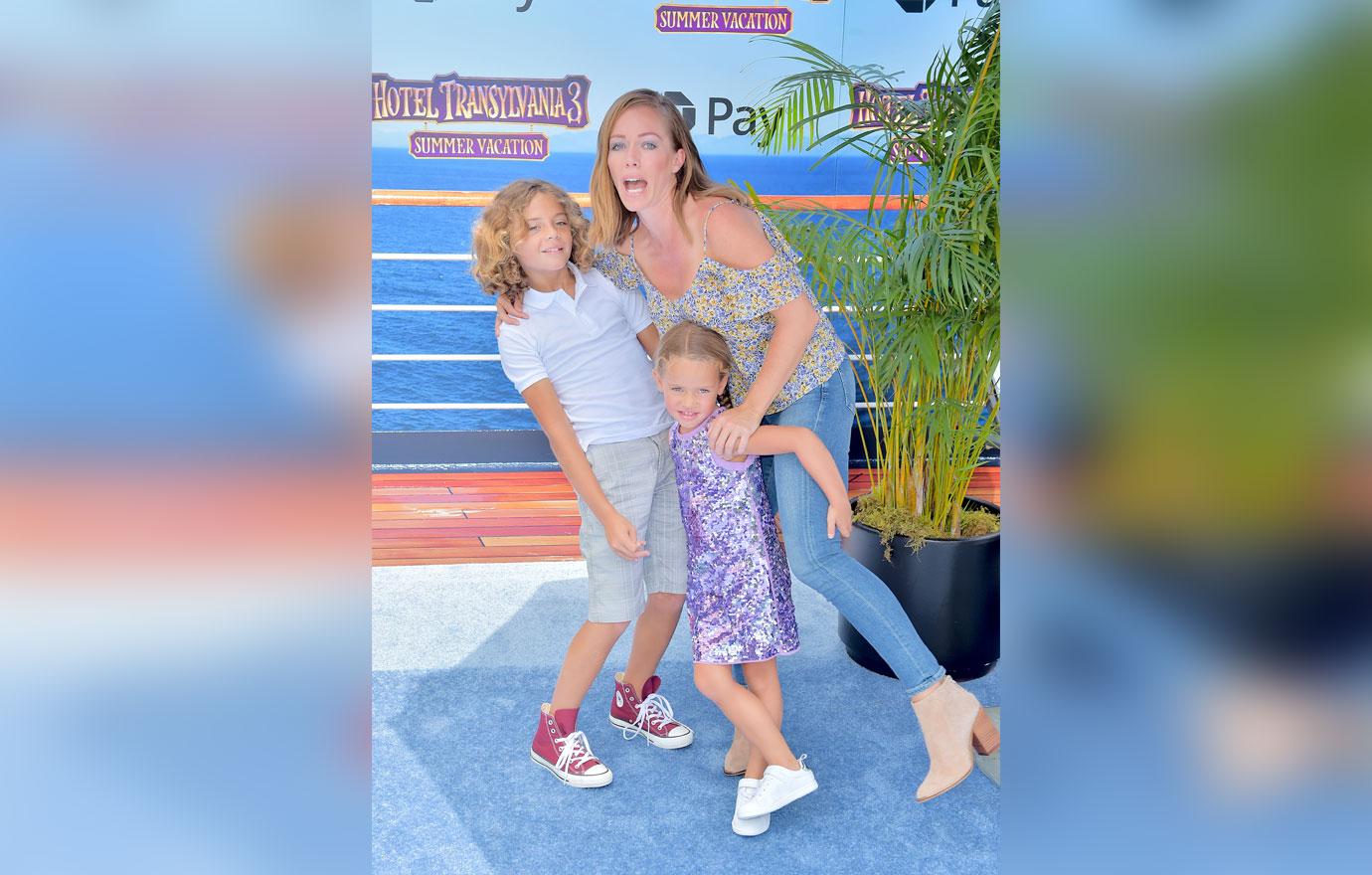 Kendra Wilkinson with her kids