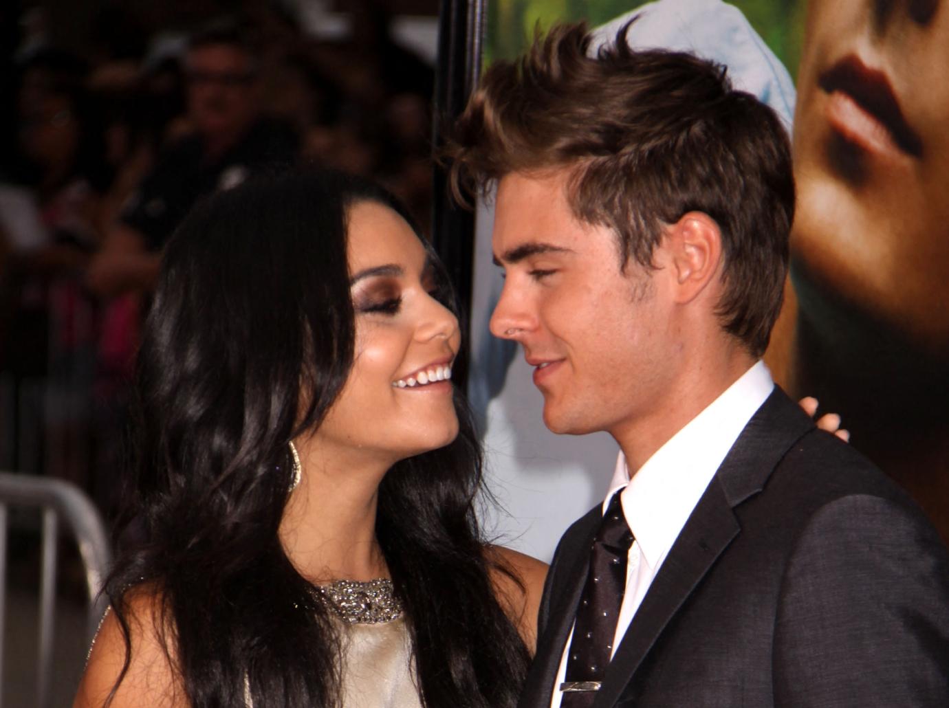 zac efron encouraged date vanessa hudgens high school musical