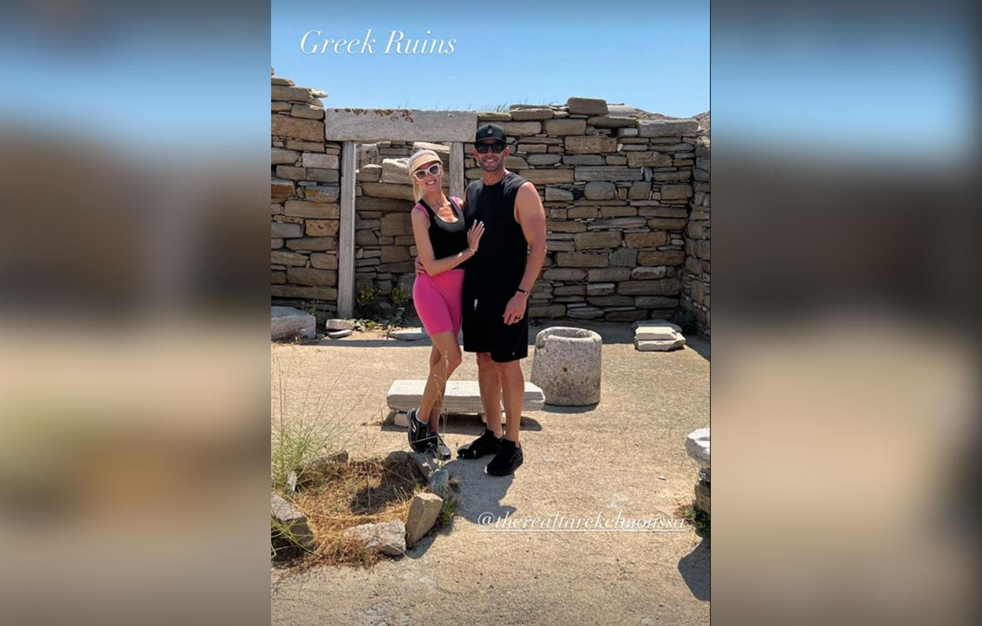 Tarek El Moussa Flaunts Lavish Vacation With Wife Heather Photos