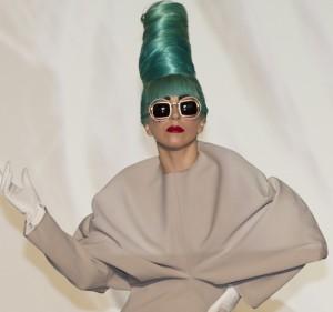 2011__08__Lady Gaga Barneys Aug15newsbt 300&#215;281.jpg