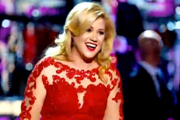 Kelly clarkson nbc christmas special