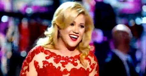 Kelly clarkson nbc christmas special