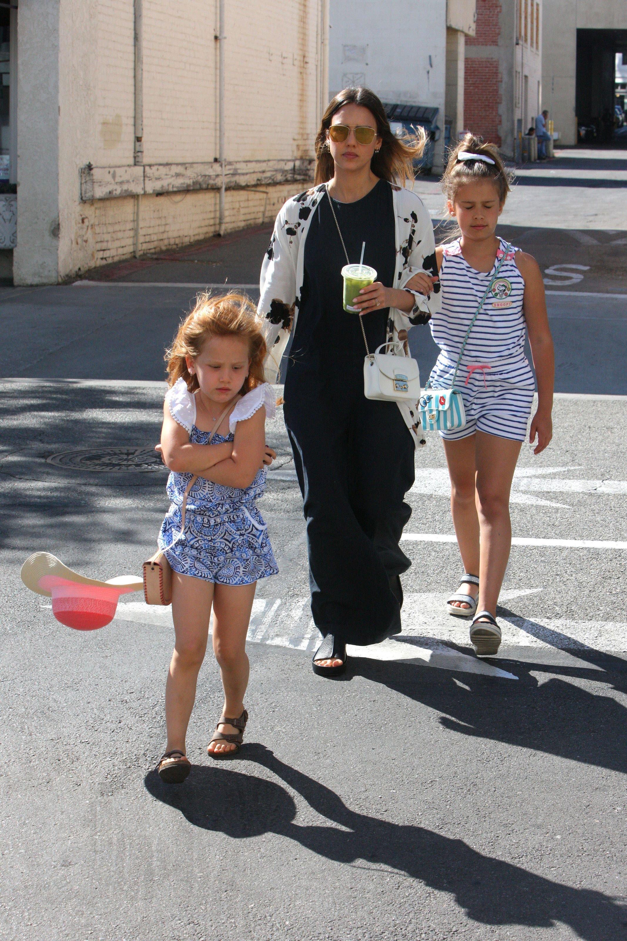 Jesscia Alba enjoys an afternoon out with her daughters