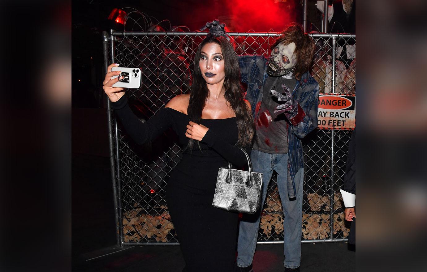 farrah-abraham-daughter-sophia-halloween-costume-photos