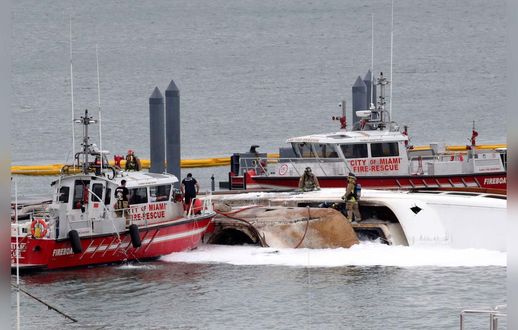 Marc Anthony’s $7 Million Dollar Yacht Catches Fire In Miami