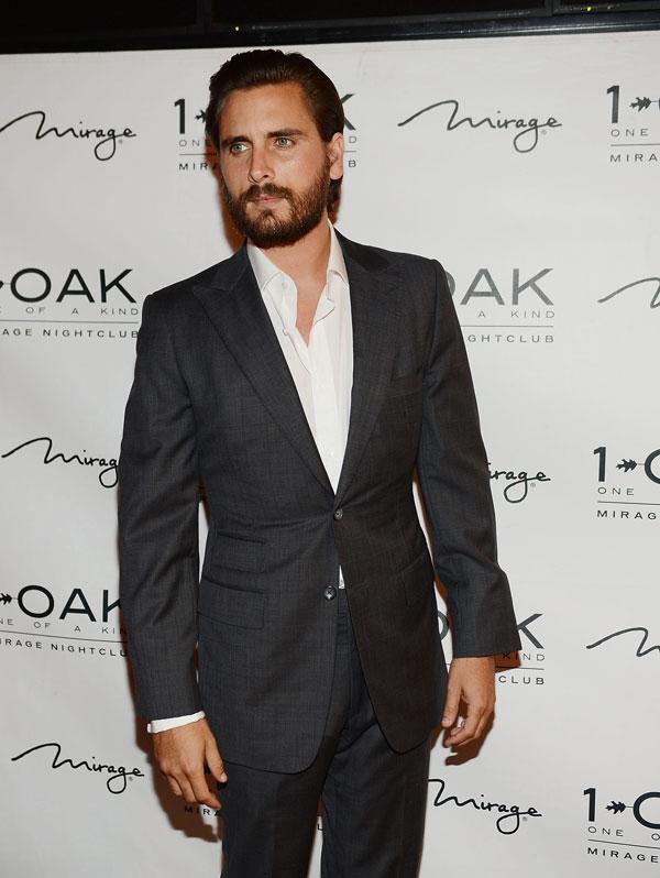 Scott disick begging stay kuwtk