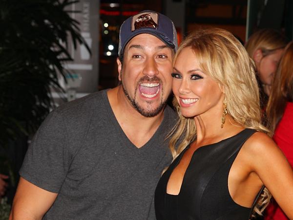 Dwts2joey_fatone_and_kim_johnsonfirstpic_ _2.jpg